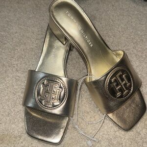 Tommy Hilfiger Gold Women's Slide Sandals with block heel, new